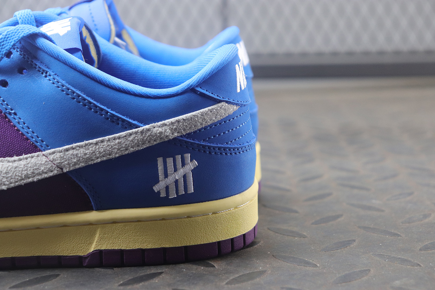Nike Dunk Low Undefeated 5 On It Dunk vs. AF1
