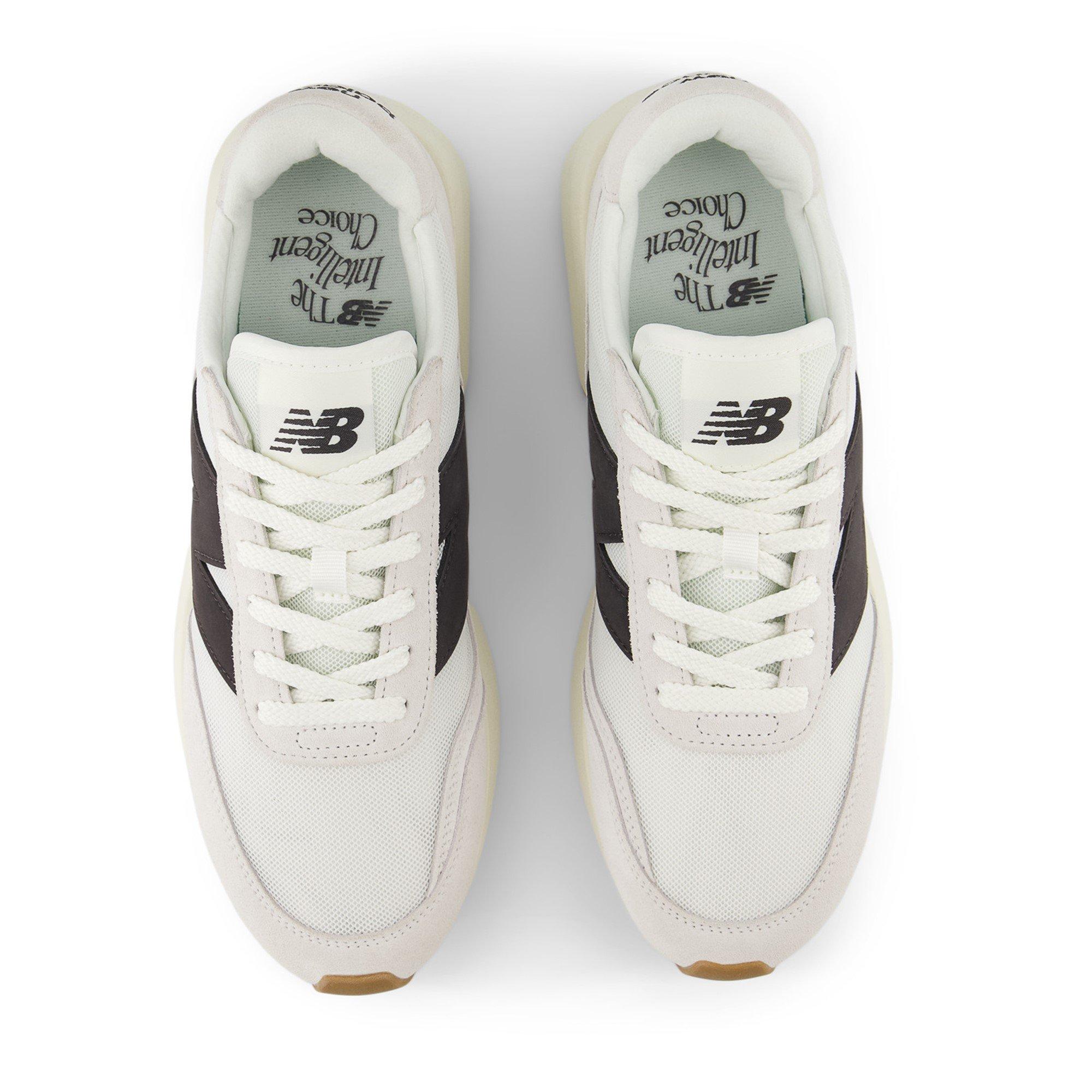 New Balance 370