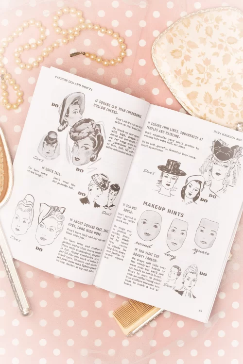 Lauren Rennells Hats, Hairdo's and Make Up boek