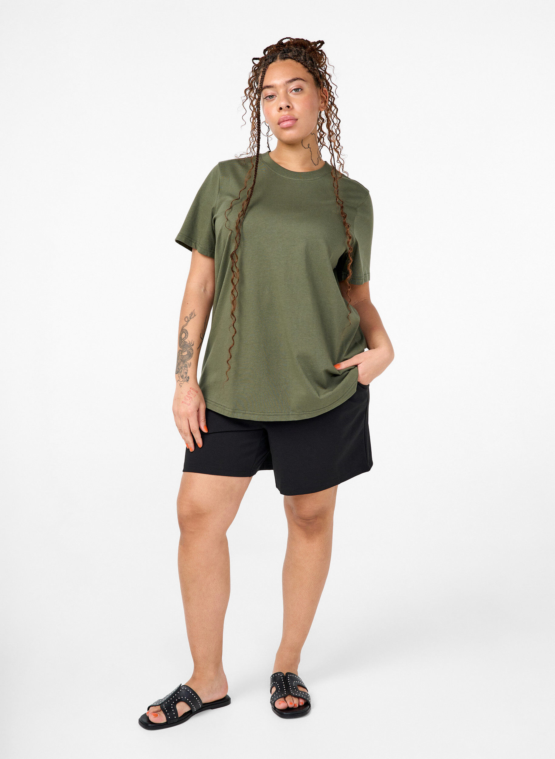Basis t-shirt i bomuld med rund hals