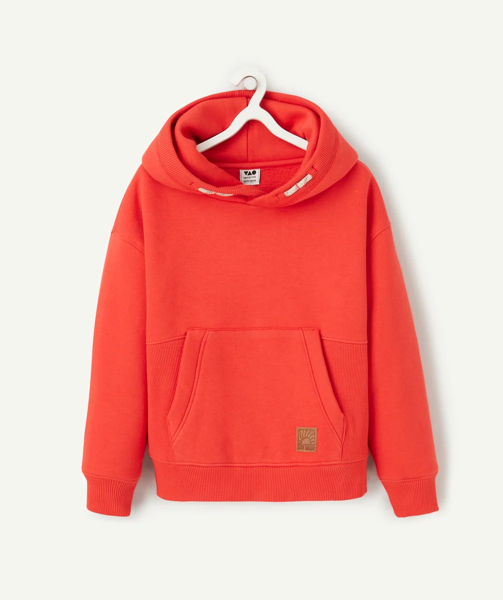 SWEAT À CAPUCHE GARÇON EN FIBRES RECYCLÉES ROUGE AVEC CORDONS