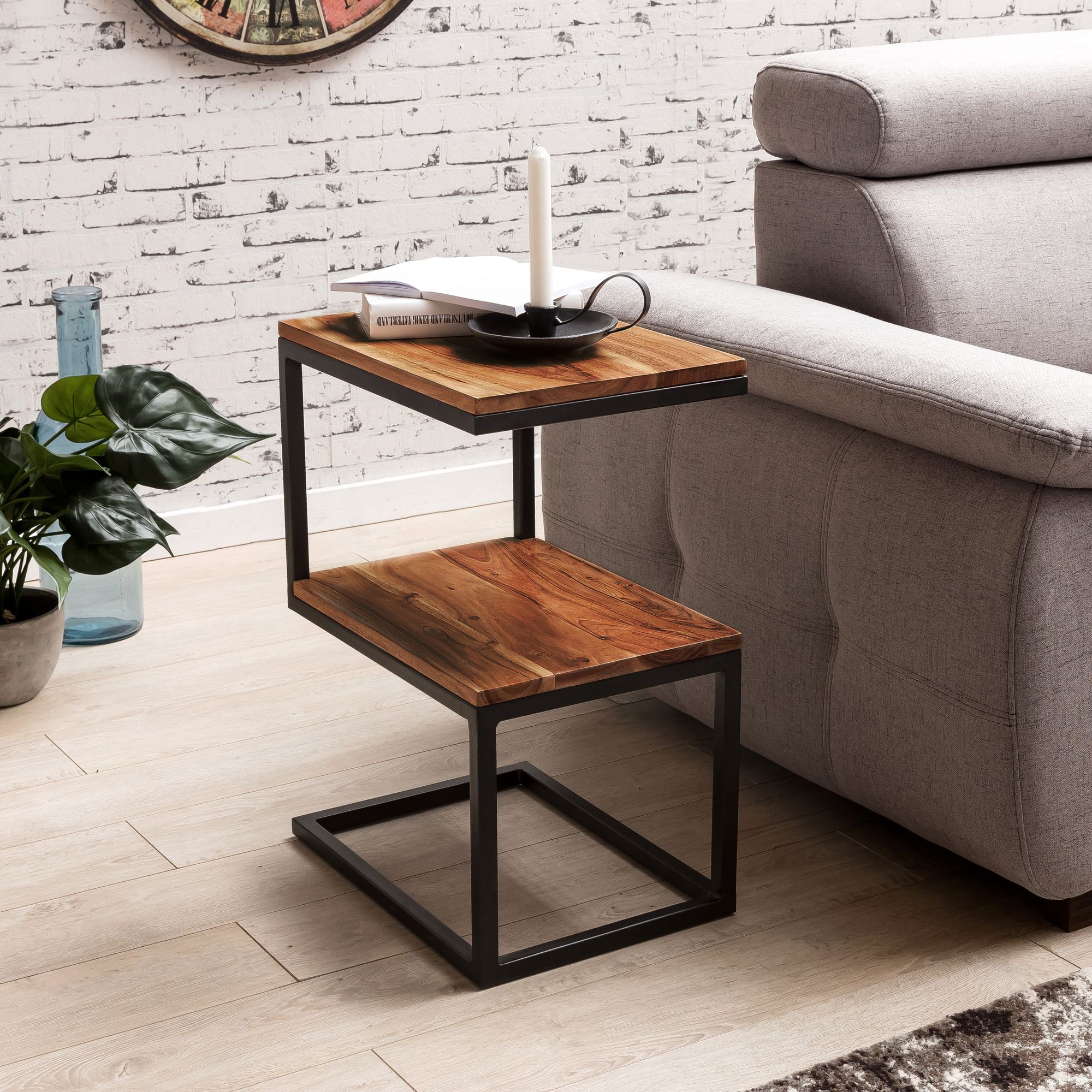 KADIMA DESIGN Beistelltisch Massivholz INDI: S-Design, Schwarz/Metallgestell, 2 Ablageflächen