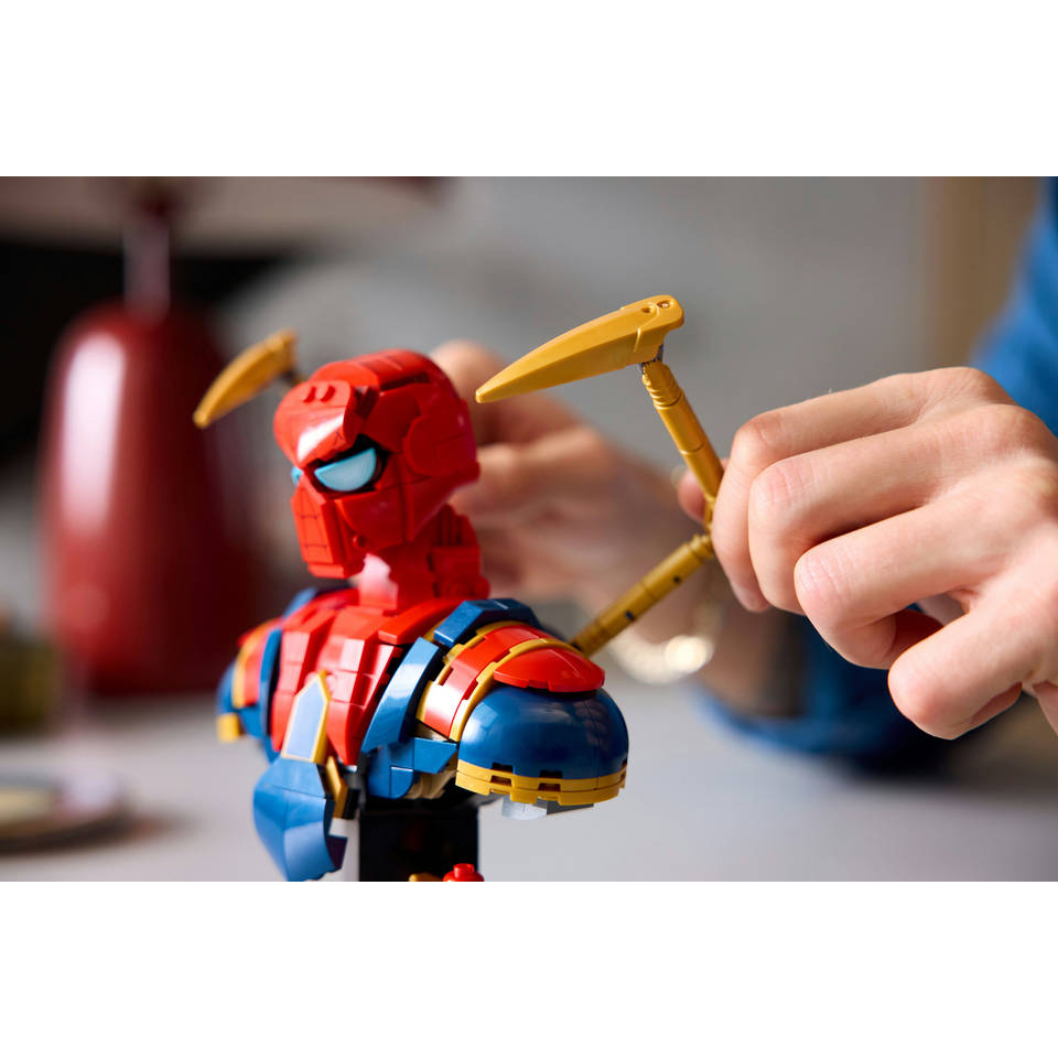 LEGO Marvel Iron Spider-Man buste 76326