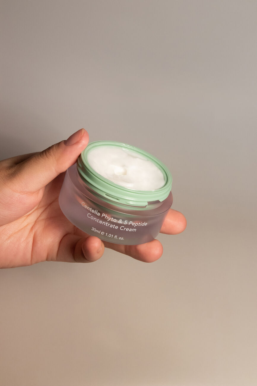haruharu wonder Centella Phyto & ​5 Peptide Concentrate Cream​ 30 ml