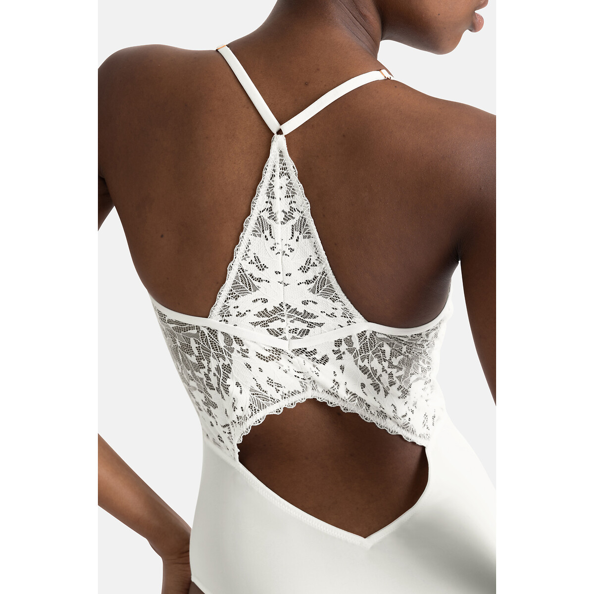 DORINA<br>Corpo em Kant Kinsley