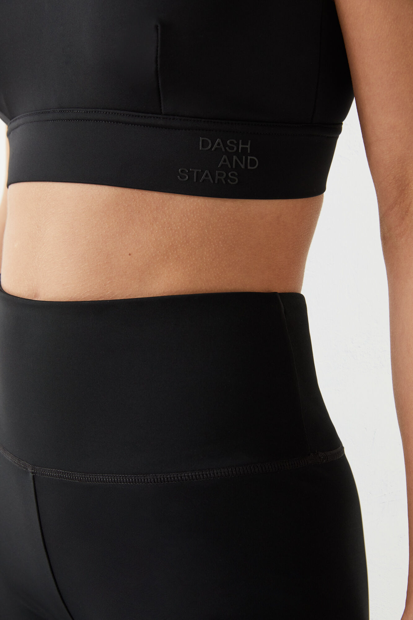 Top esportivo preto Collagen Feel - preto