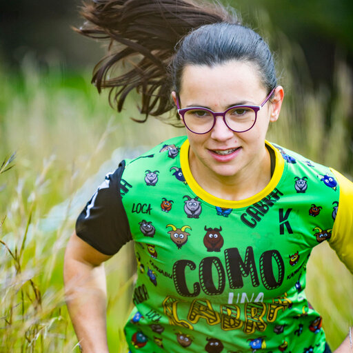 Camiseta Kamuabu Elite Fit para corrida e trilha Comounacabra
