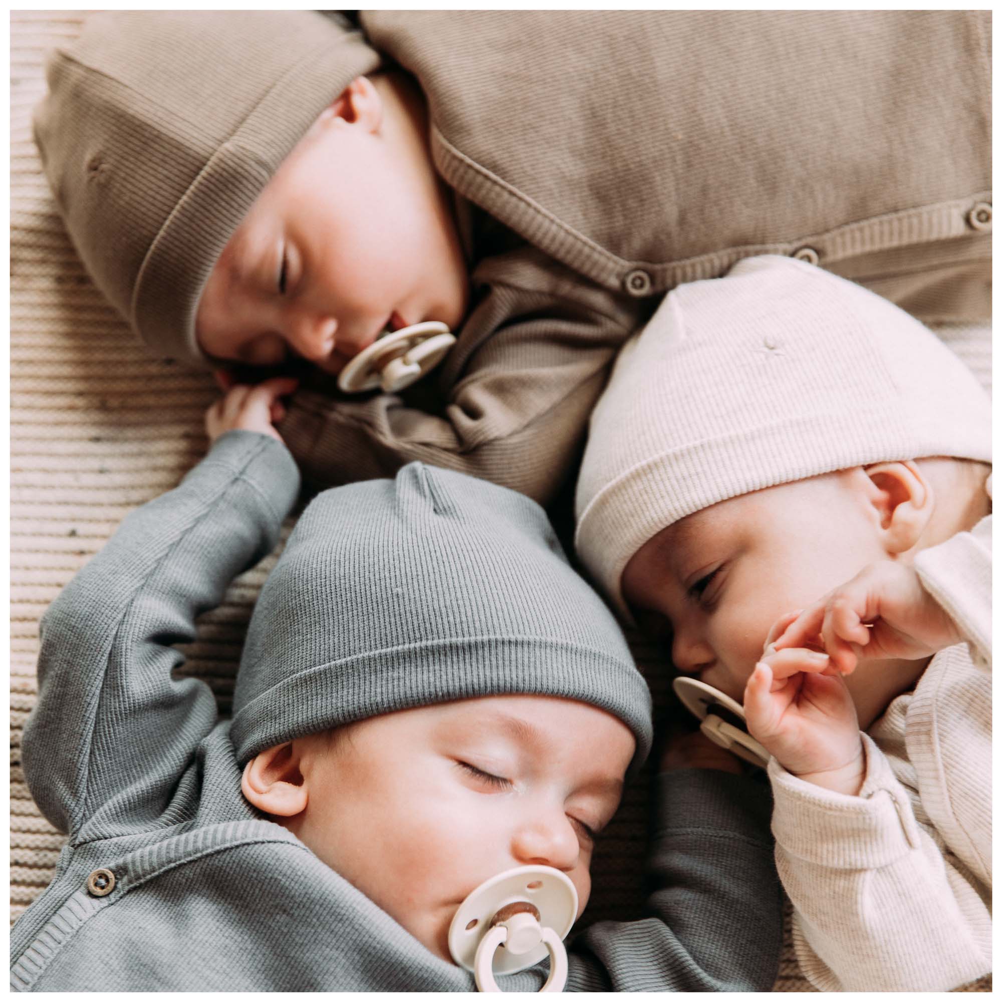 Sweet Petit Mini overslagshirt rib lange mouwen effen taupe