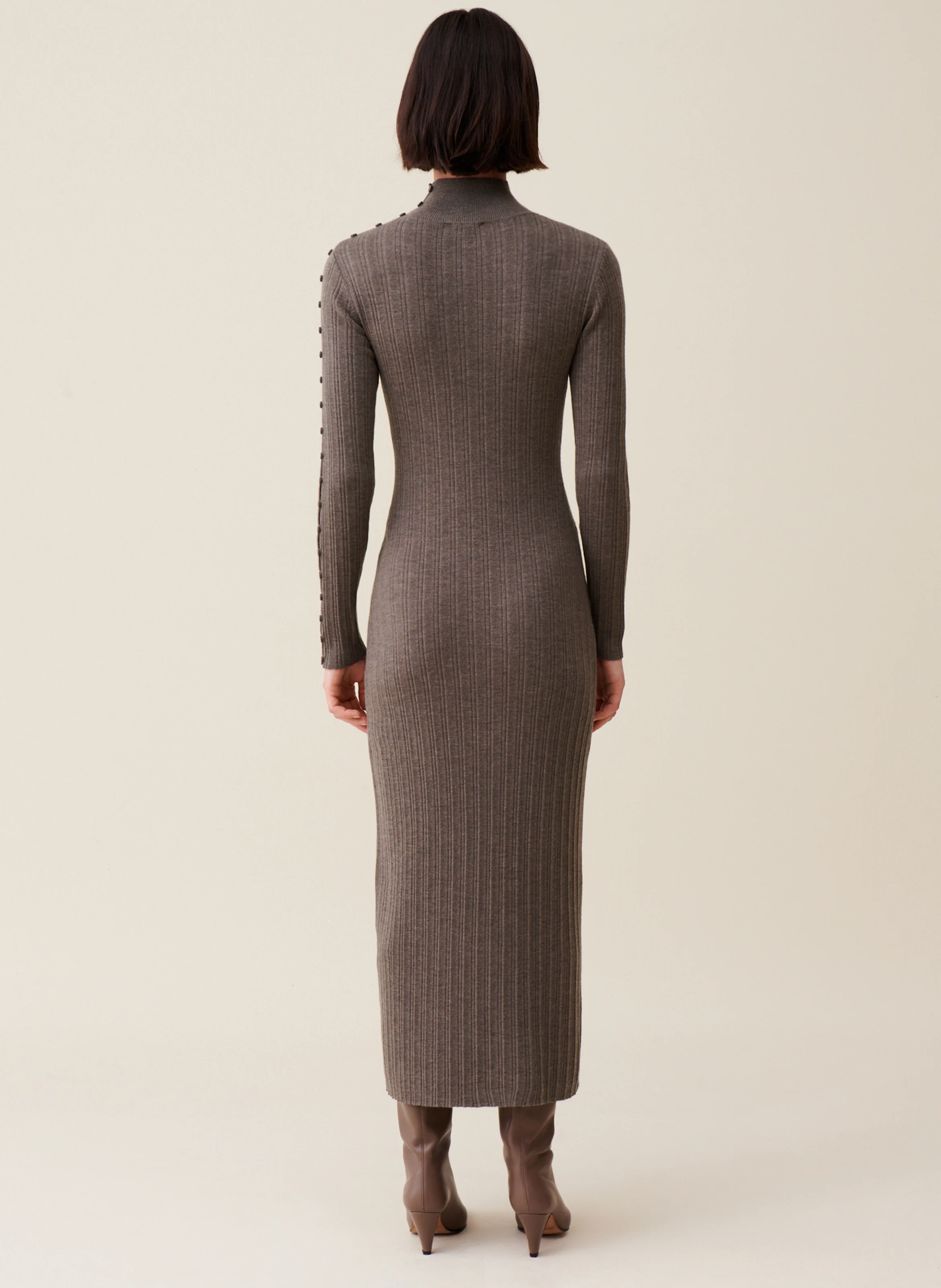 Robe maille col montant en laine| Marron