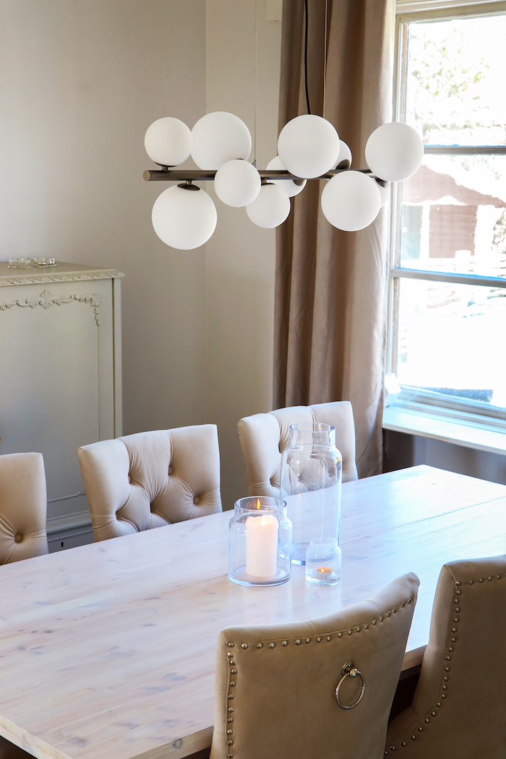 Molekyl taklampe L:85cm, tinnfarget/hvit 11 x G9