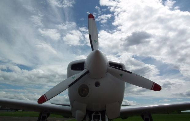 Flugzeug selber fliegen in Würselen als Geschenk