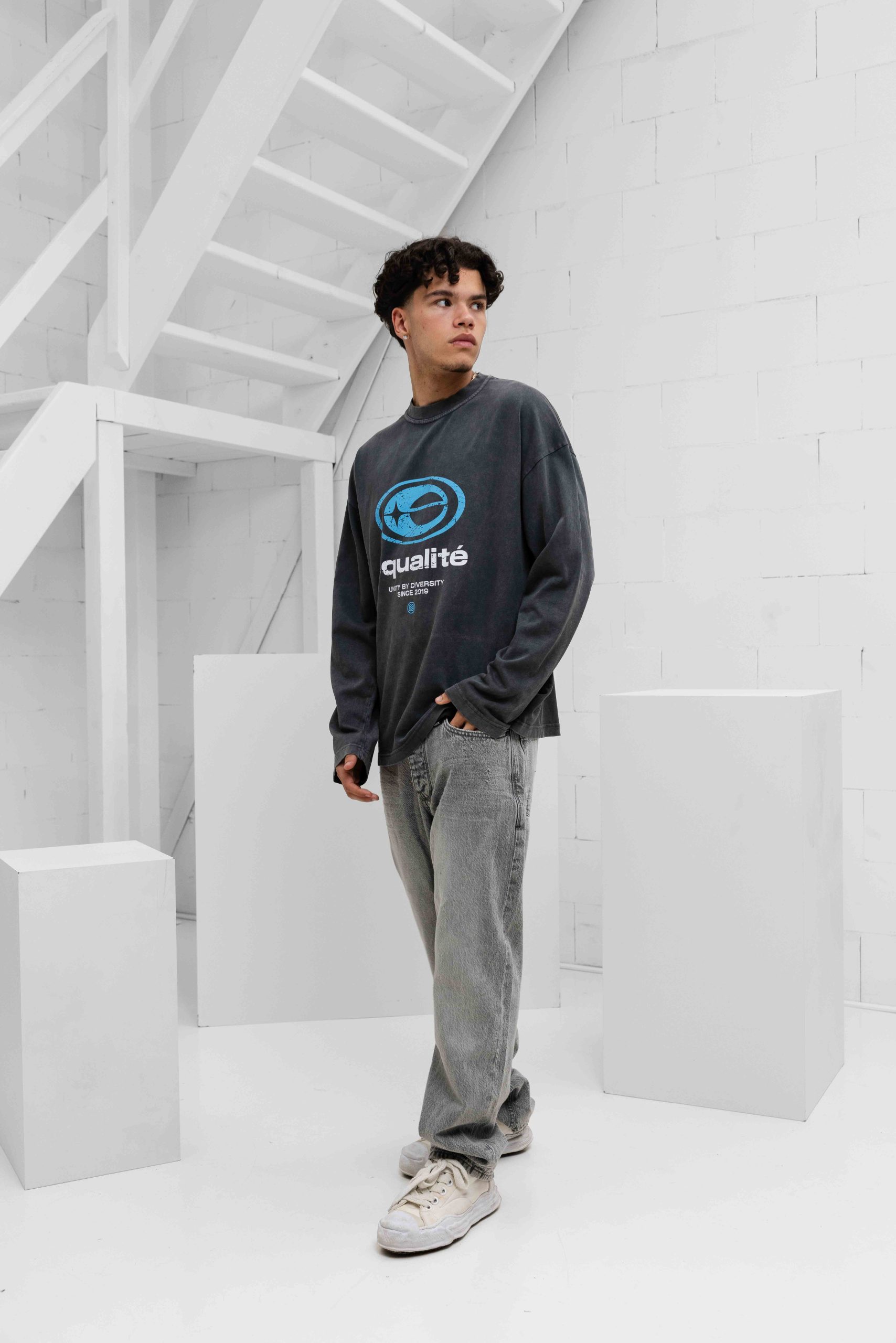 Equalité Elan Oversized Longsleeve Heren Donkergrijs