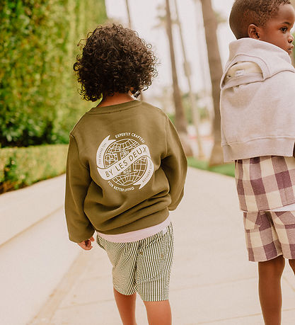 Les Deux Sweatshirt - Globe - Olive Nacht/Ivory