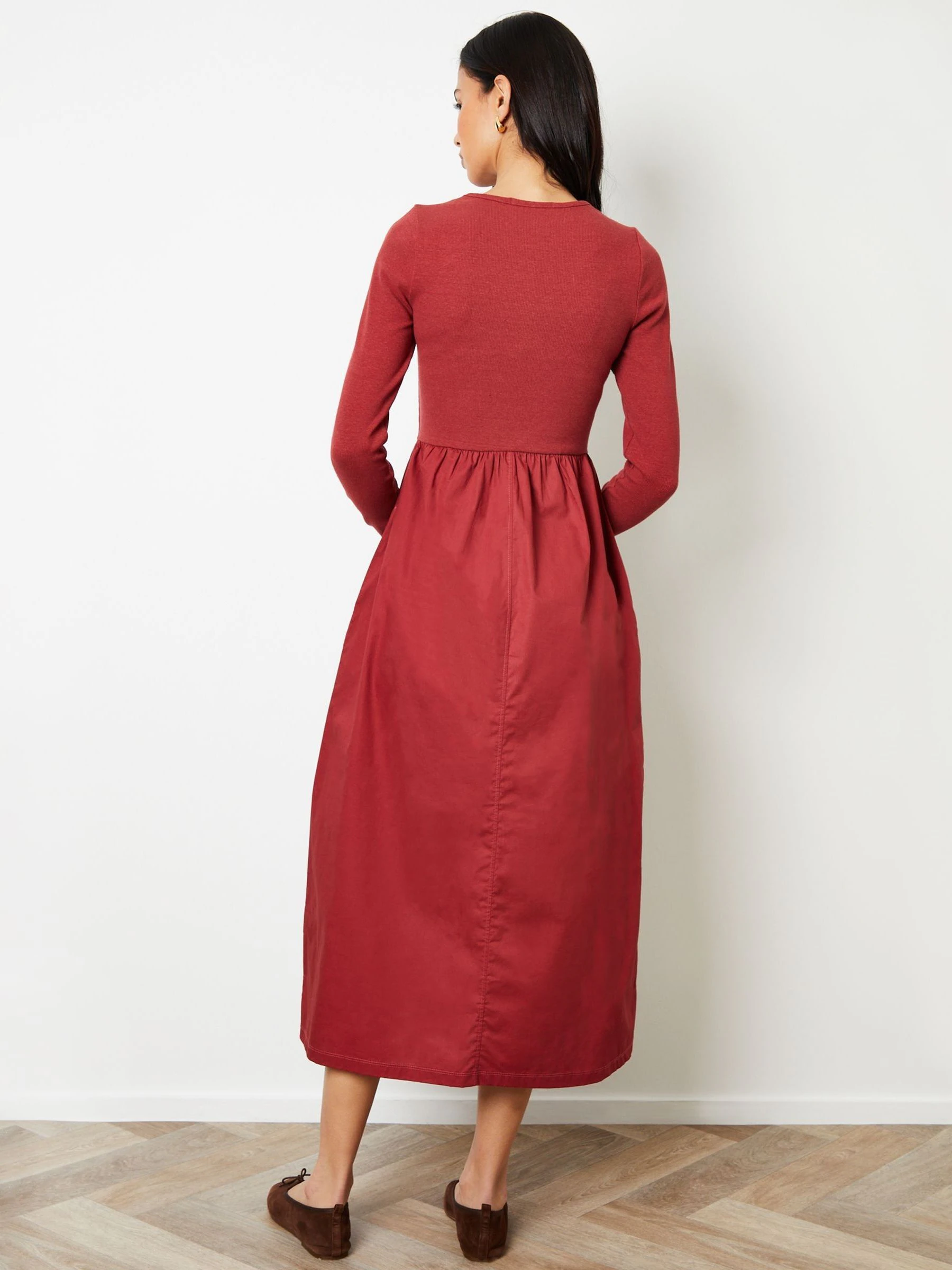 Roestbruin - Threadbare geribbelde jersey 2-in-1 midi-jurk met poplin rok
