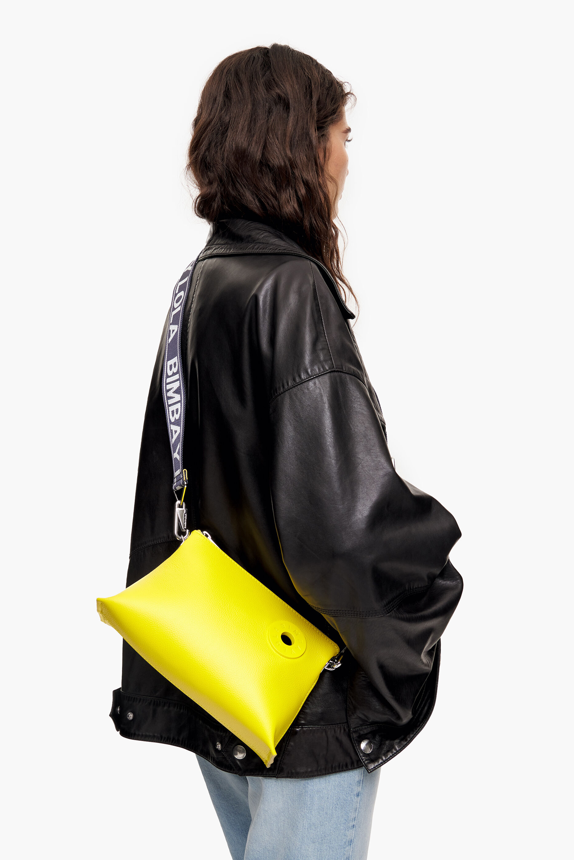 Bolsa trapezoidal de couro amarelo tamanho P