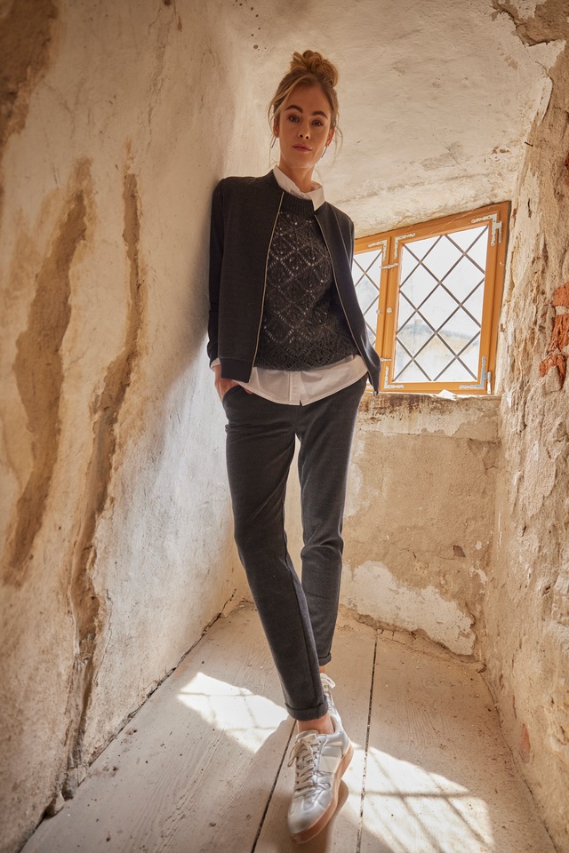 Aniston CASUAL Pullunder , mit trendigem Ajour-Strick-Muster - NEUE KOLLEKTION