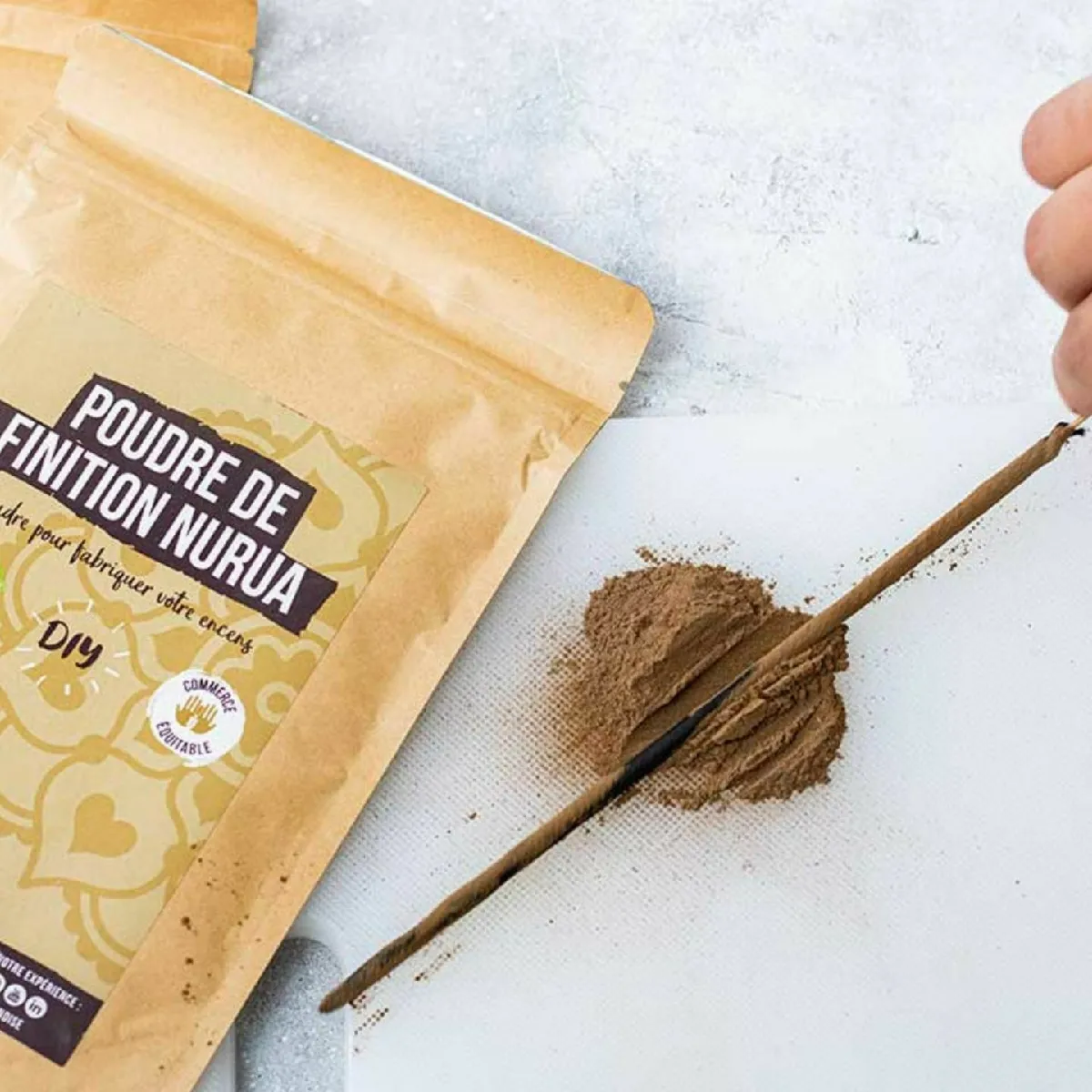 Encens Du Monde Poudre de Finition Nurua