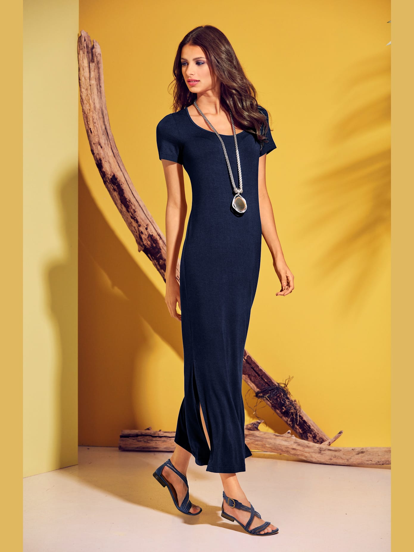Robe en jersey coupe longue tendance, idéale pour l'été