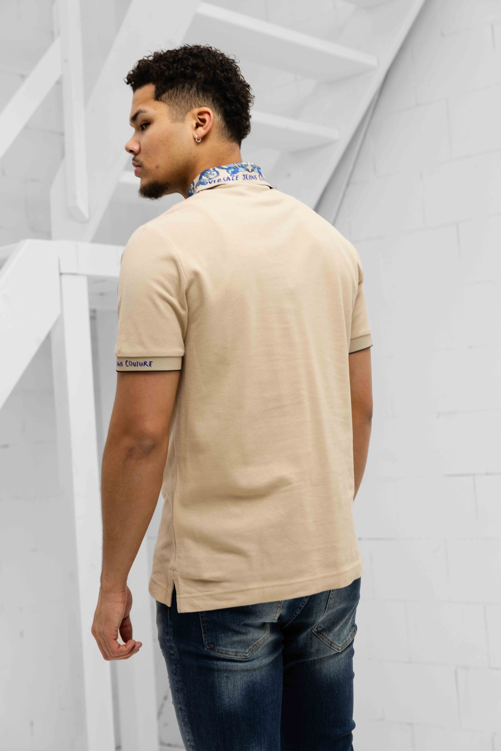 Versace Jeans Couture Baroque Collar Polo Heren Beige