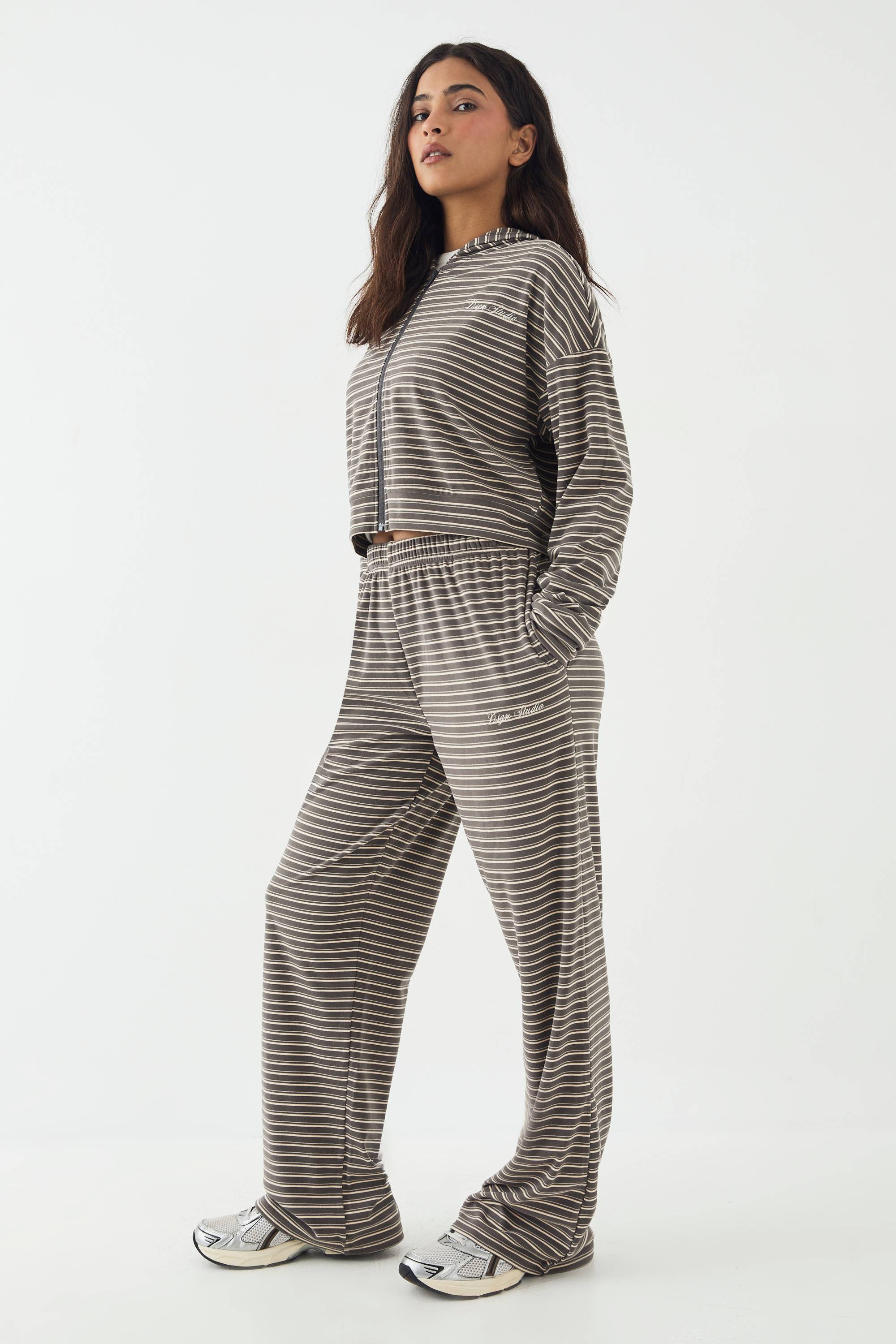 Pantalon Droit à Rayures Douces DSGN Studio