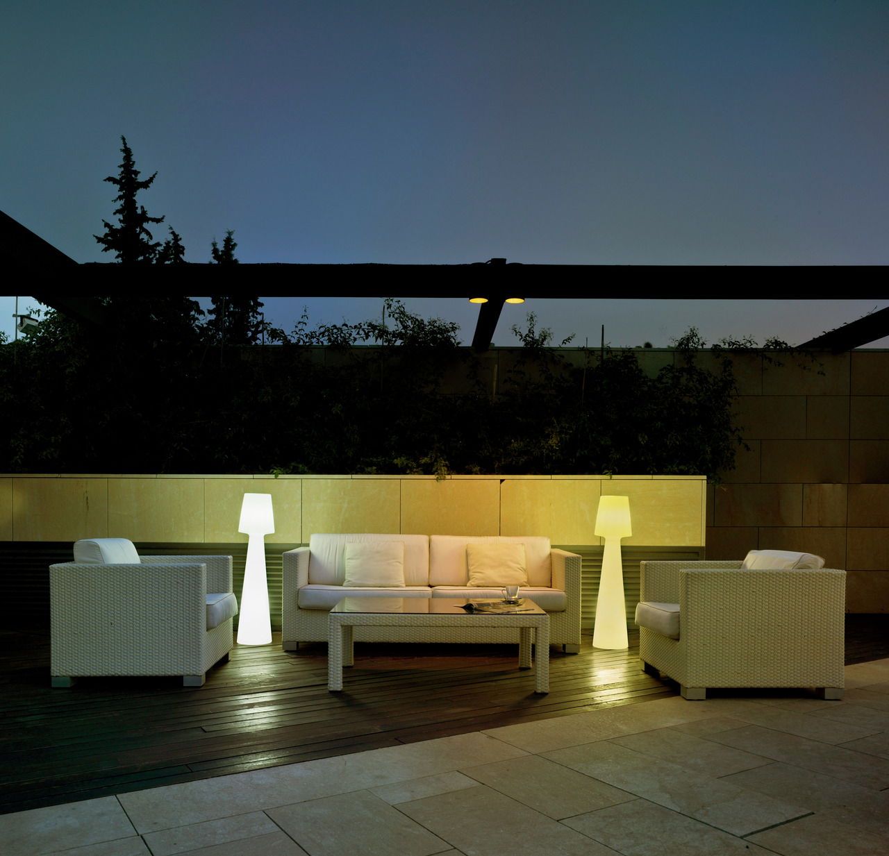 New Garden LED-Stehleuchte LOLA