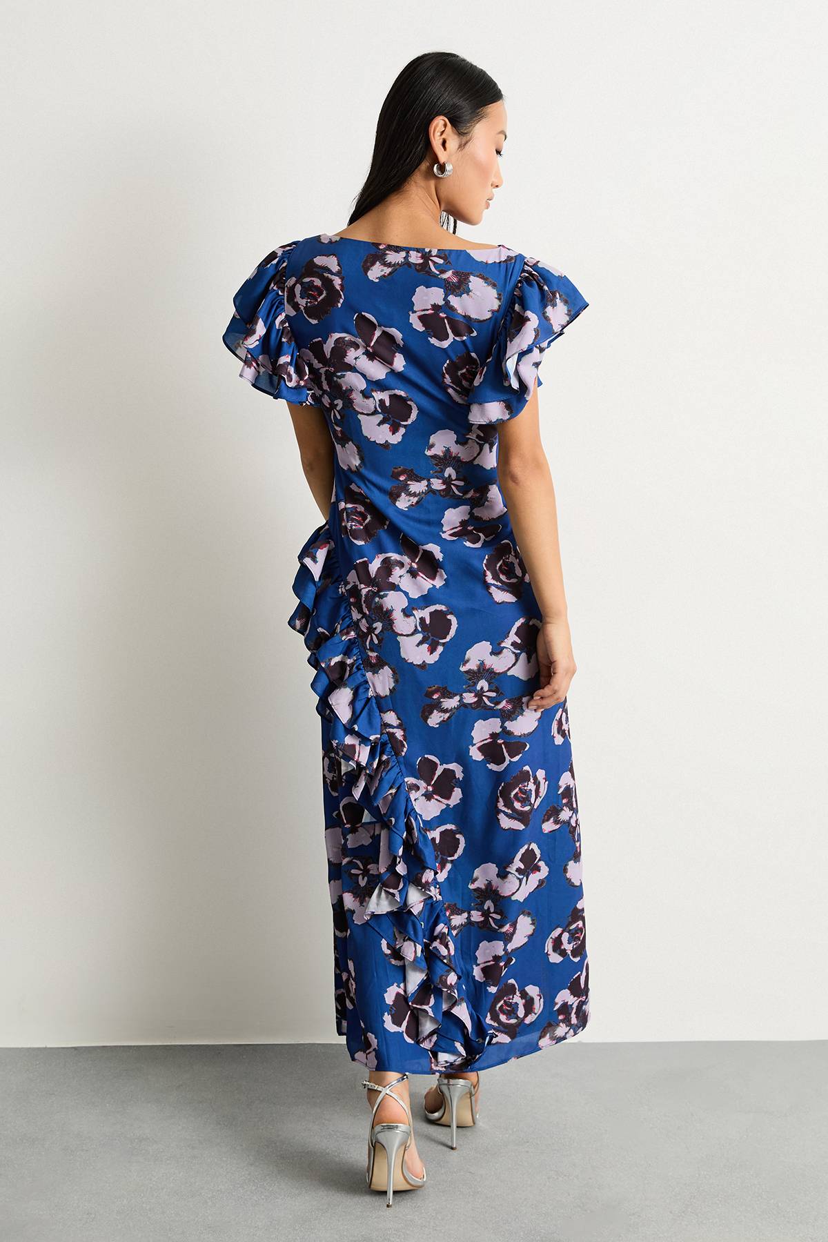 Warehouse Robe Longue Petite à Imprimé avec Fente Latérale et Détails Volantés