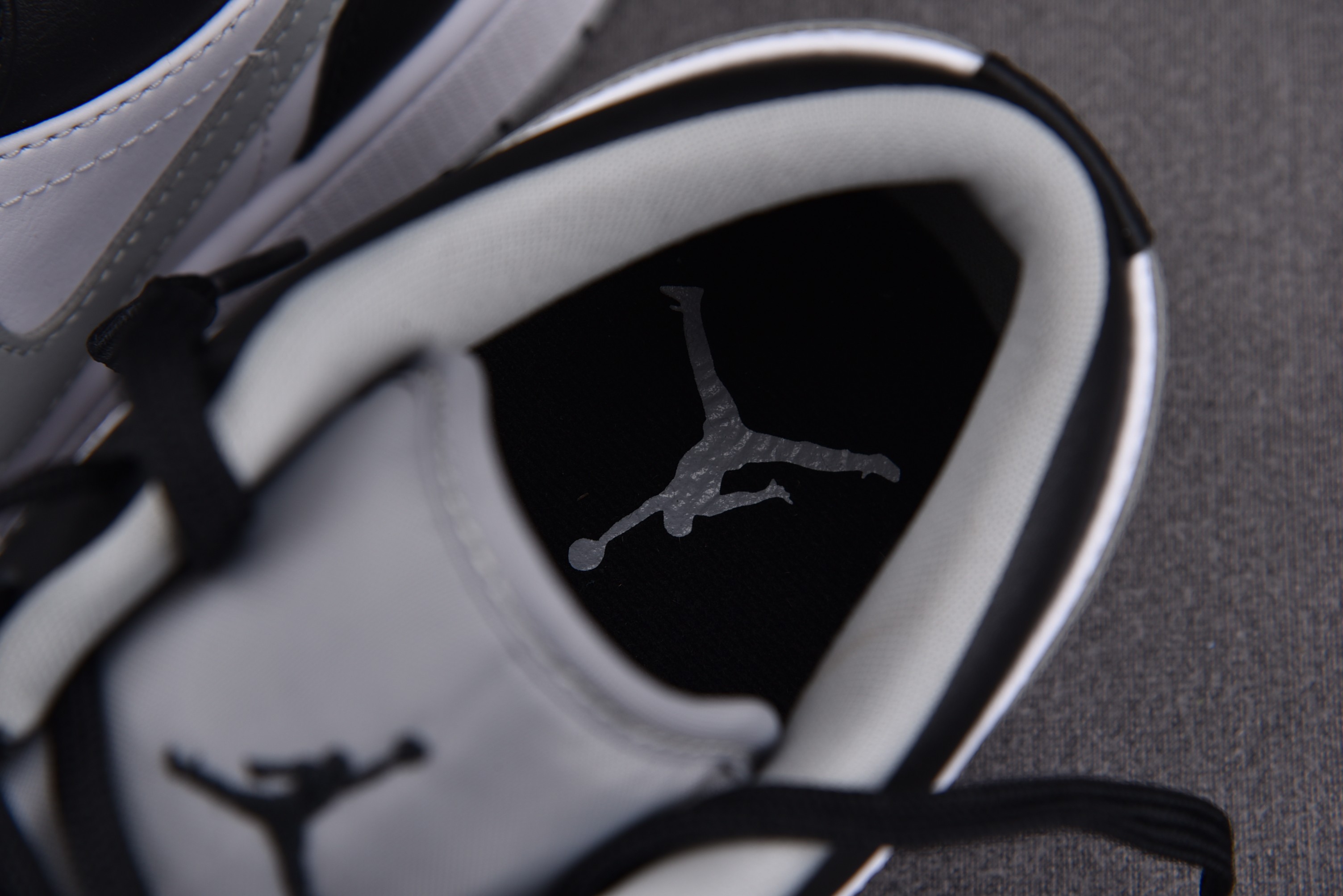 Jordan 1 Low Shadow