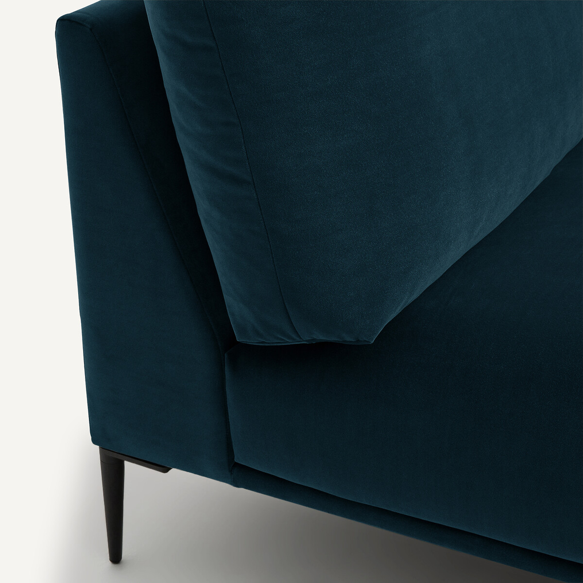 AM.PM<br>Cadeira longa Fluweel, design Oscar E.Gallina
