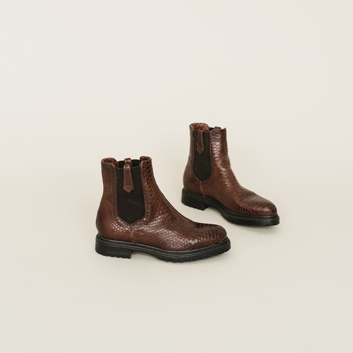 Bottines plates  en reptile cognac