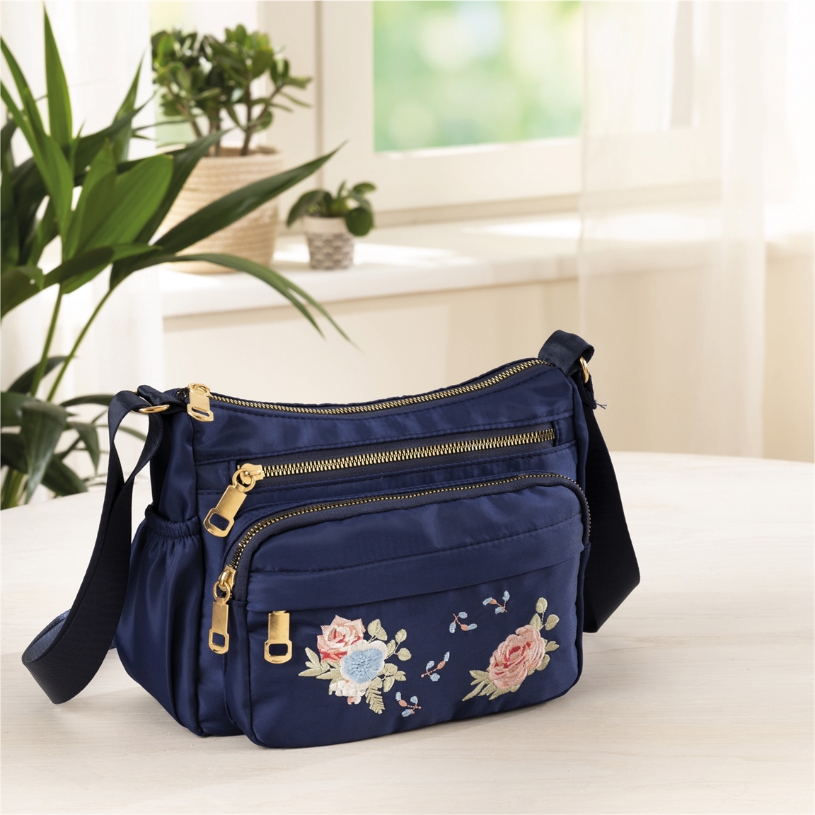 Sac RFID multipoches brodé