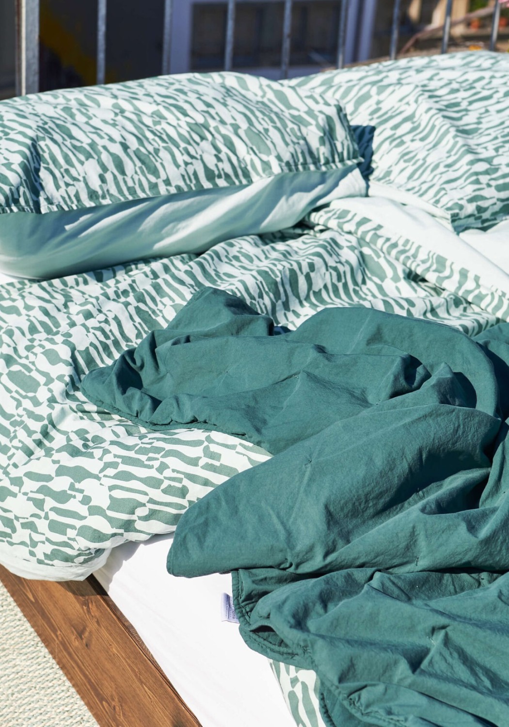 Lavie Wohndecke aus Bio-Baumwolle Nora Quilt Dunkelgrün