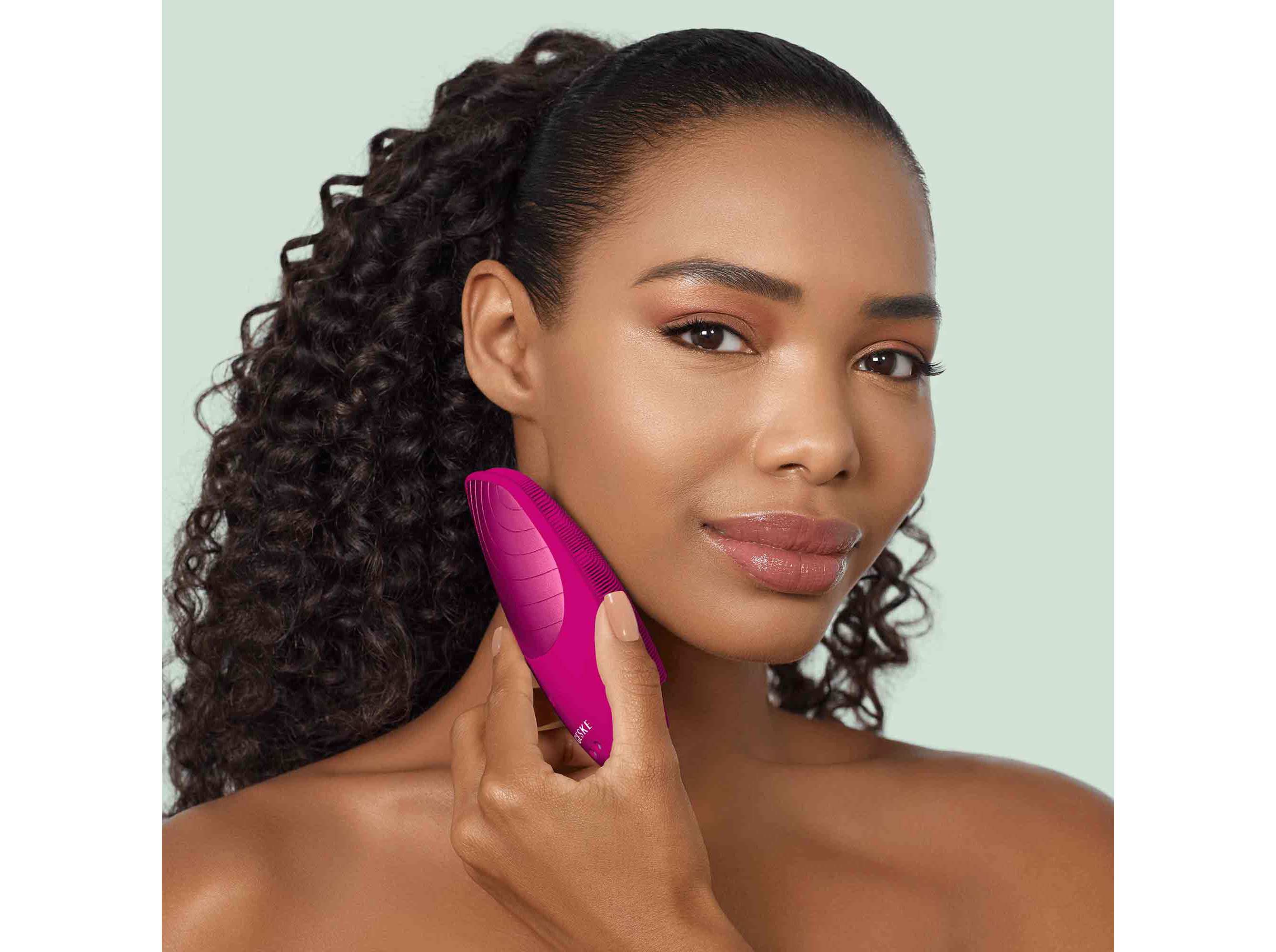 ESCOVA FACIAL GESKE THERMO 6EM1 MAGENTA