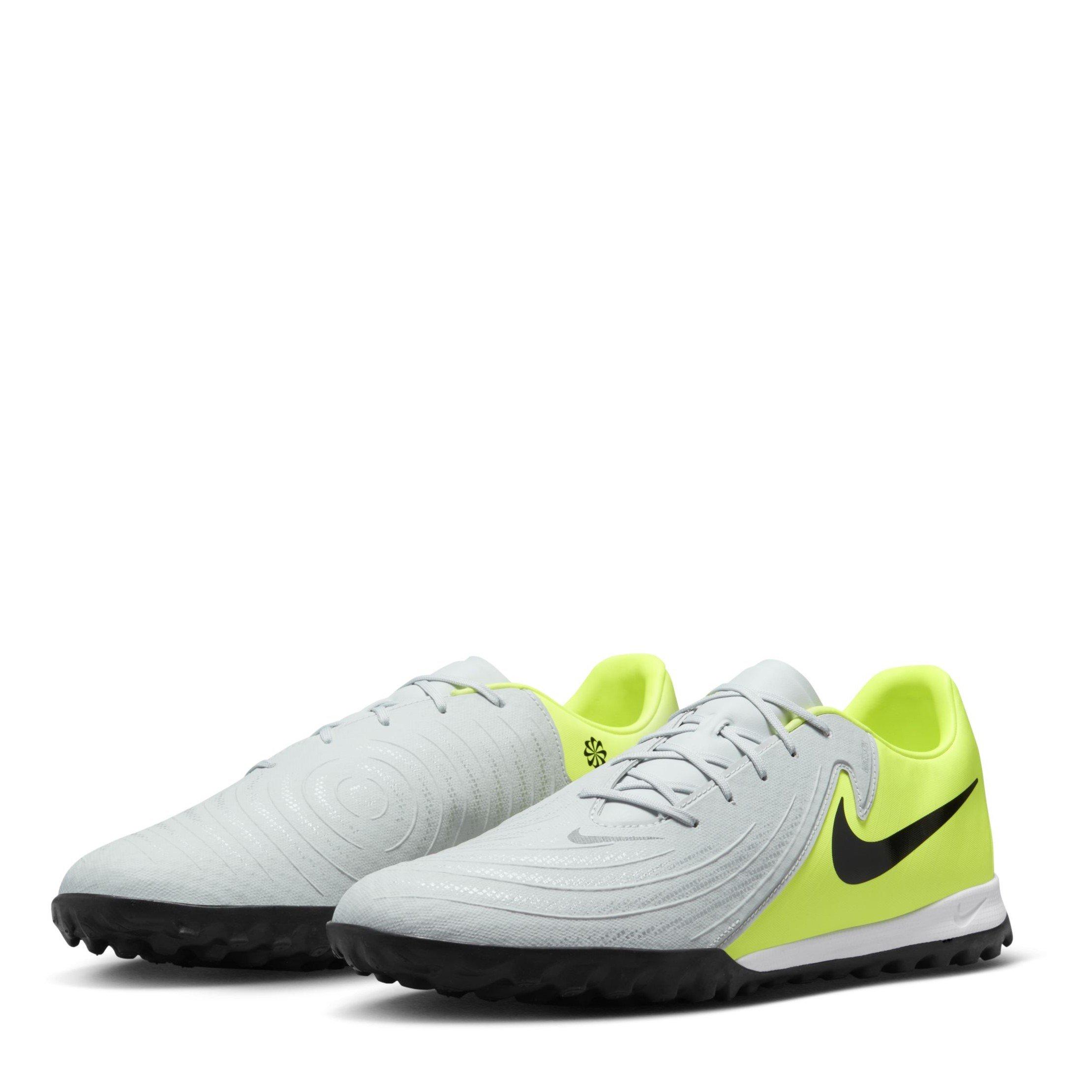 Nike Phantom GX II Academy Astro Turf Football Boots