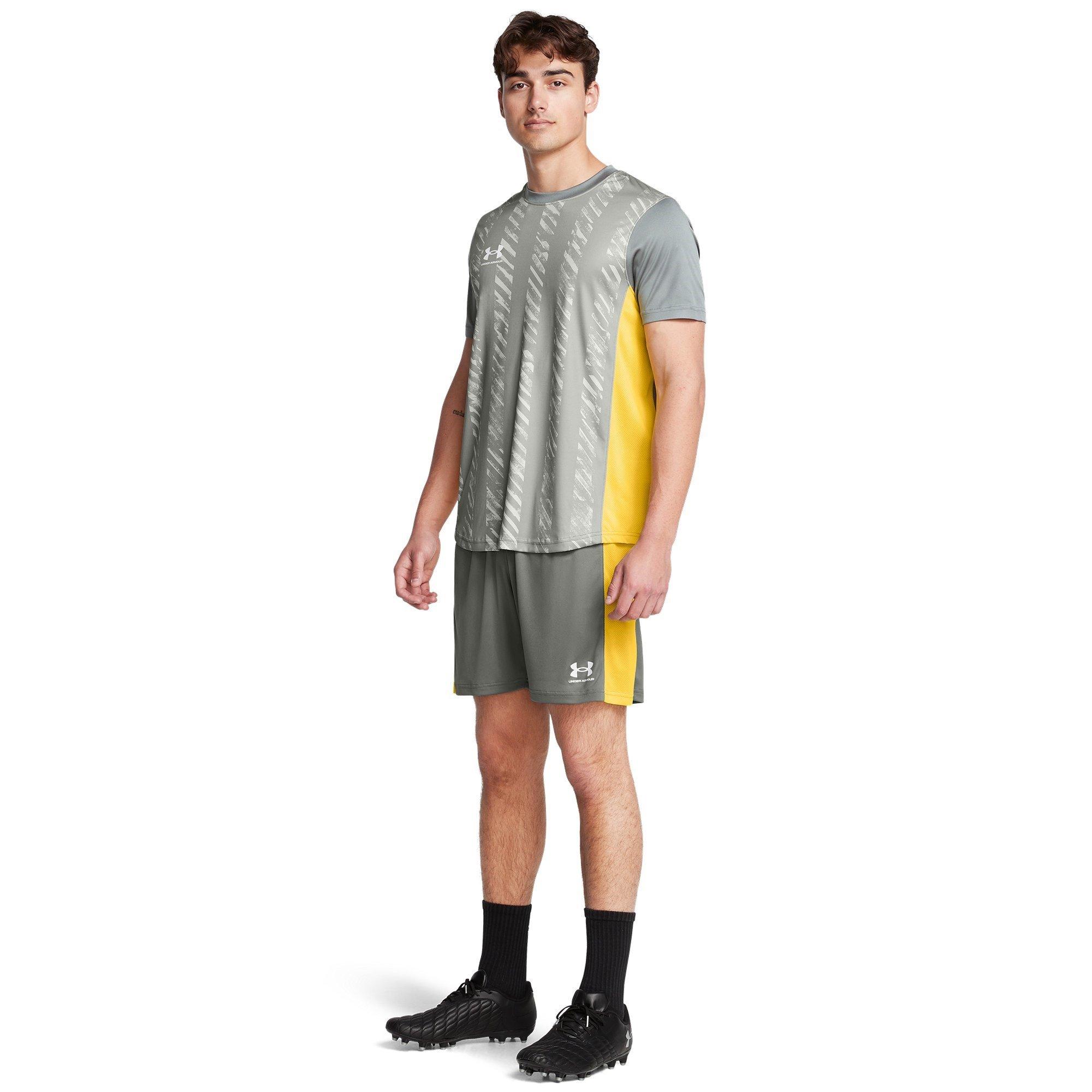 Under Armour Challenger Knit Short