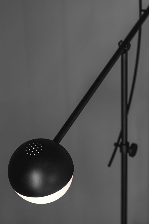 Northern Balancer vloerlamp zwart