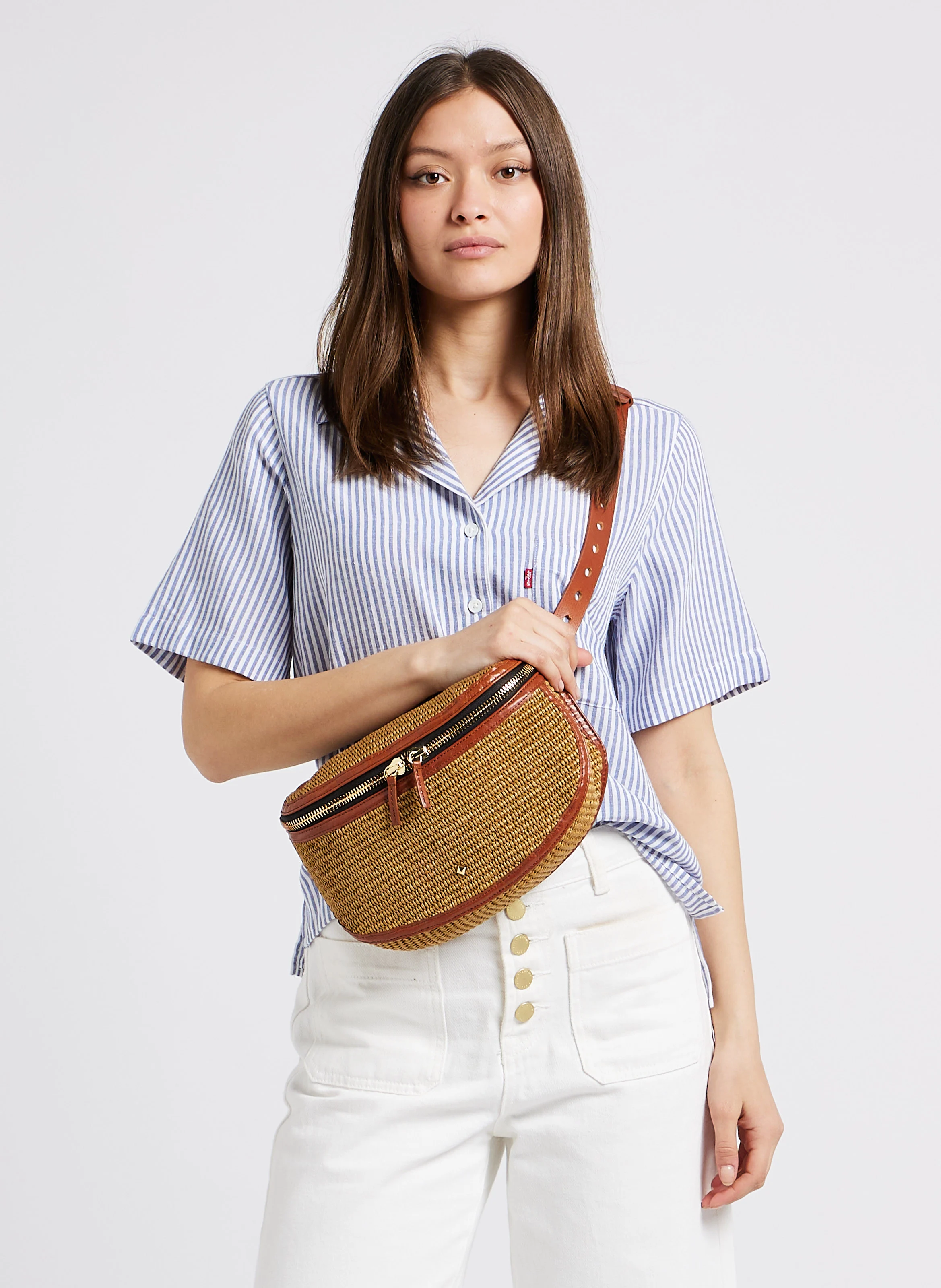 LA GRANDE LILI RAPHIA - Sac banane en raphia et cuir mélangé | Marron