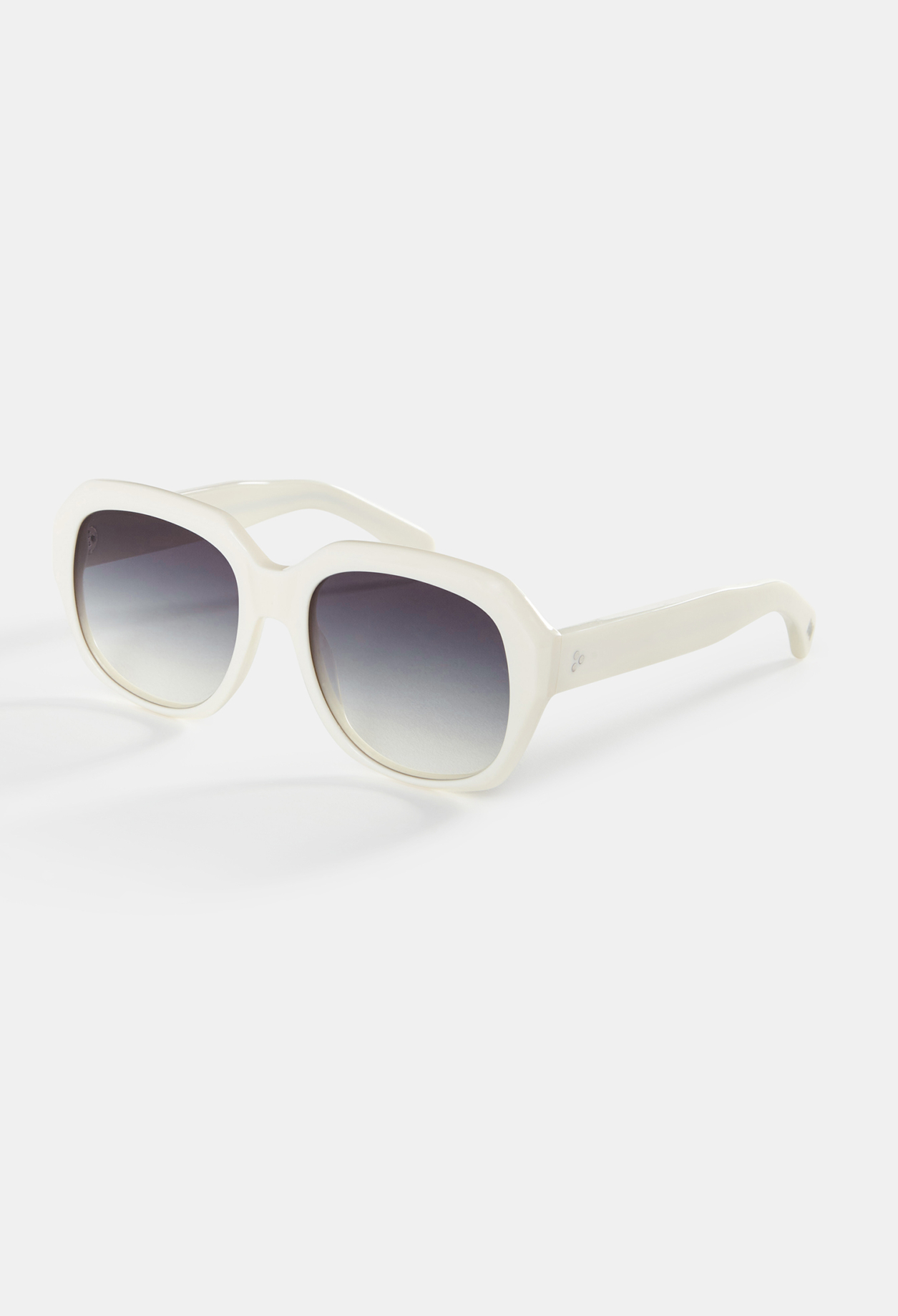 Lunettes de soleil carrees Claudie