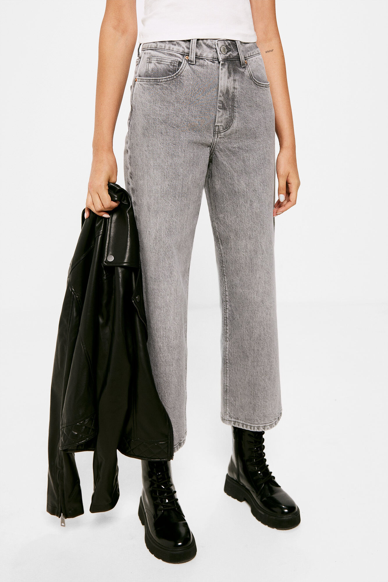 Calça Jeans Culotte com Lavagem Sustentável