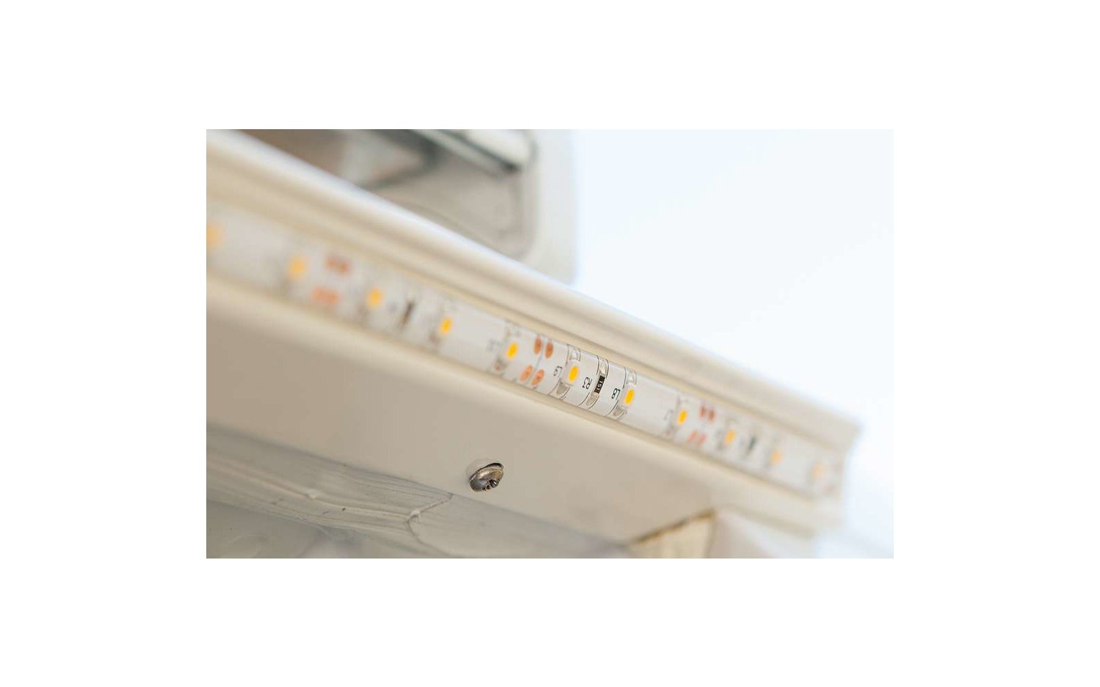 Dometic RainTec RT 100 LED-Regenrinne für Schiebetüren Fiat Ducato schwarz