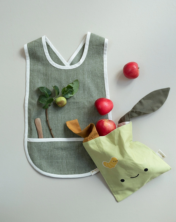 Lätzchen CROSS BACK in chambray olive