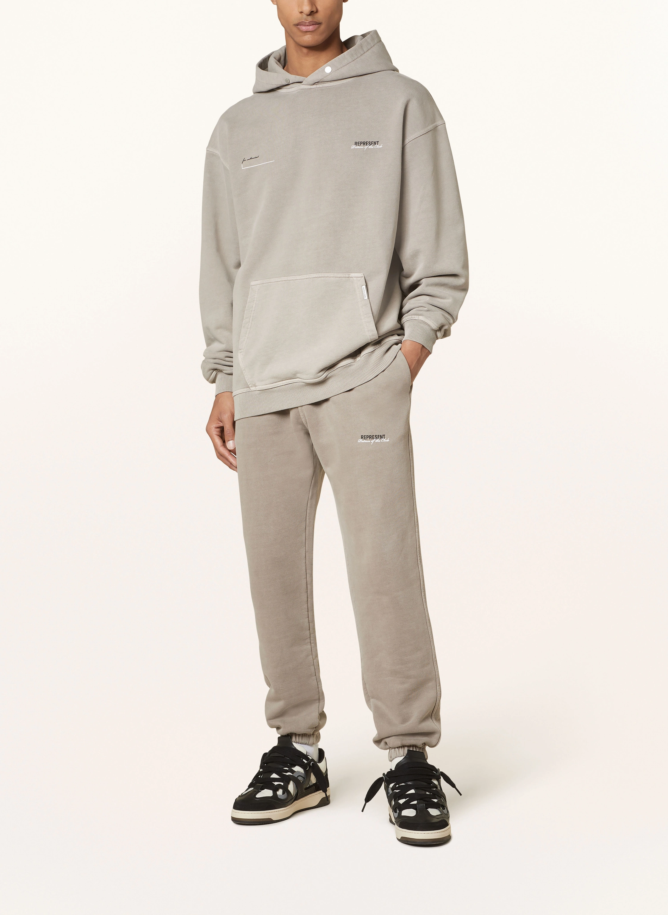 REPRESENT Sweatpants PATRON OF THE CLUB