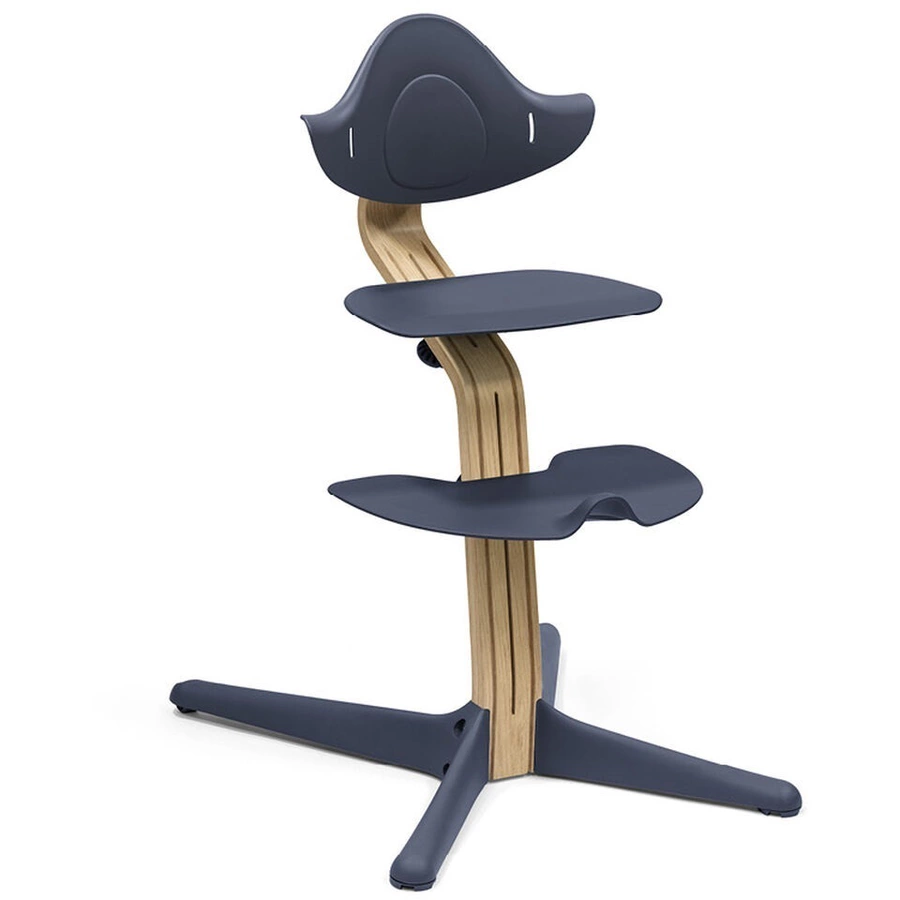 STOKKE® Nomi® Hochstuhl Eiche  navy + gratis Baby Set navy