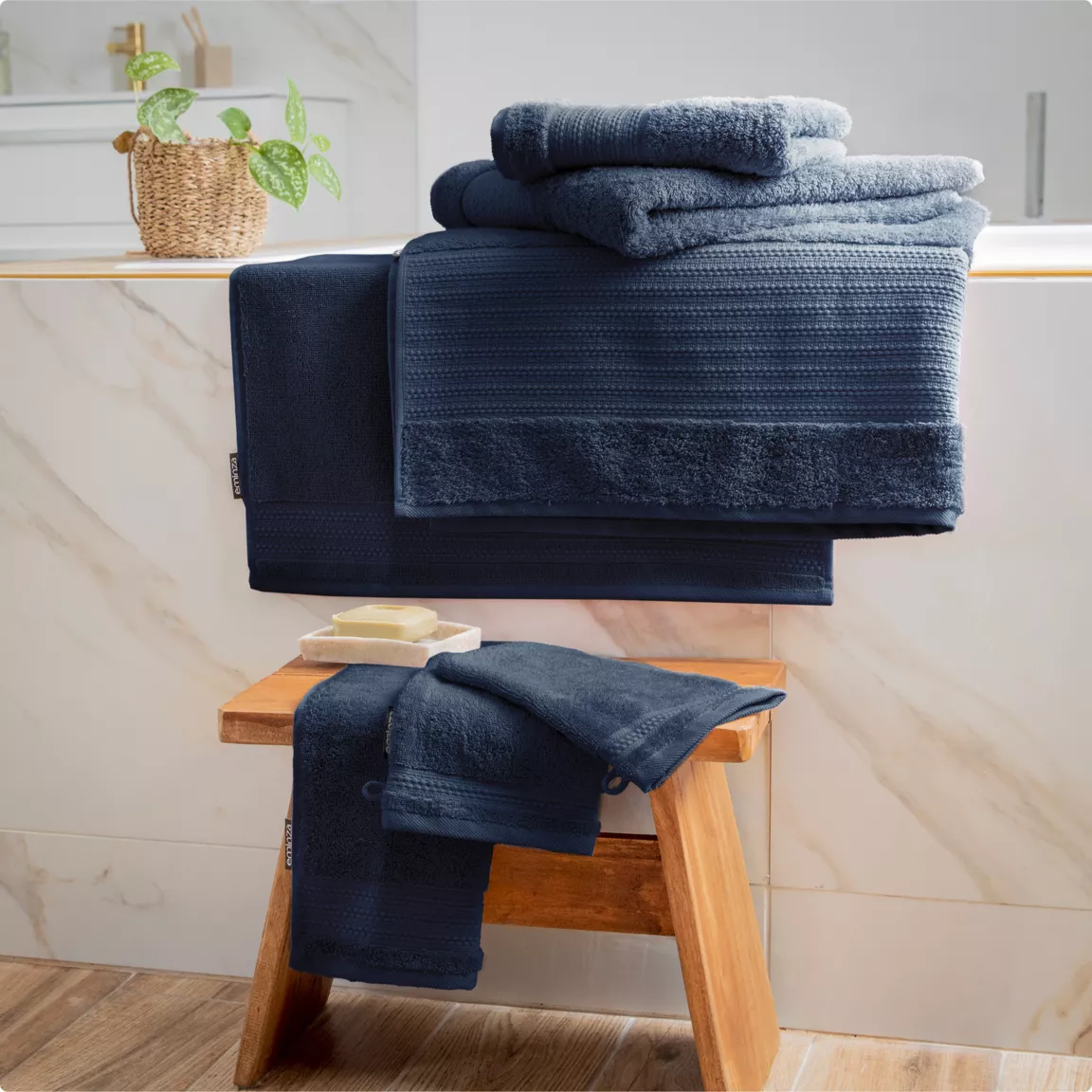 Serviette de bain coton bio (90 x 150 cm) Méline Bleu nuit