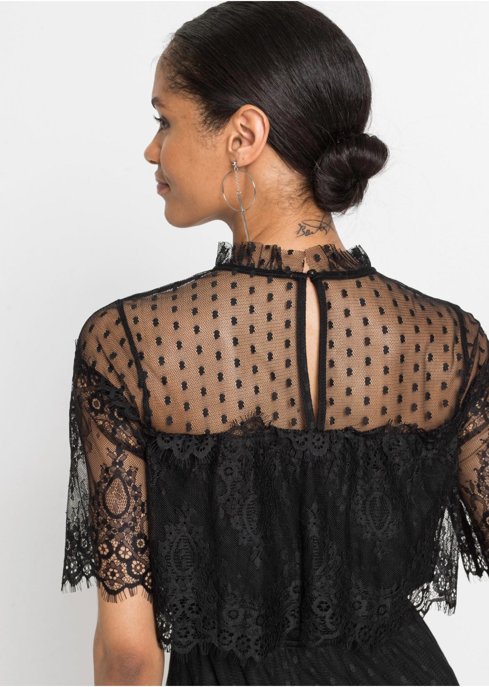 Robe en dentelle