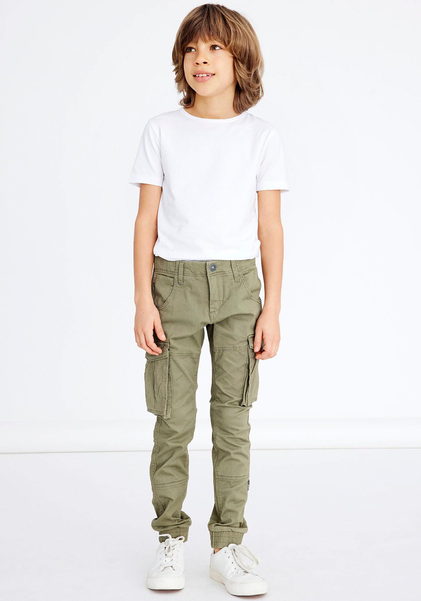 Name It Cargohose »NITBAMGO für Jungen mit verstellbarem Bund und Stretchkomfort«  unifarben, modisch, relaxed fit, Webware