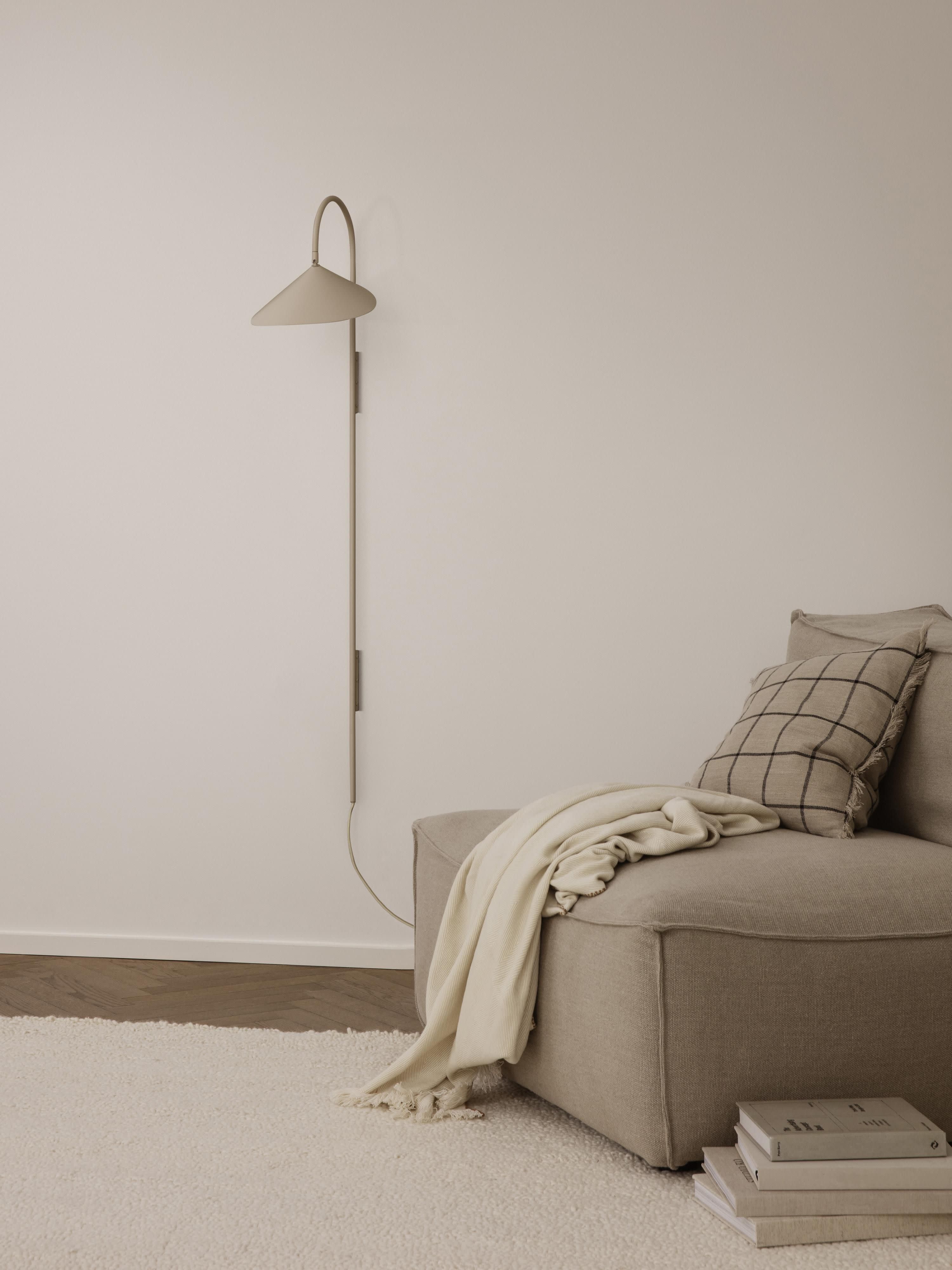 Grote wandlamp Arum met stekker, verstelbaar