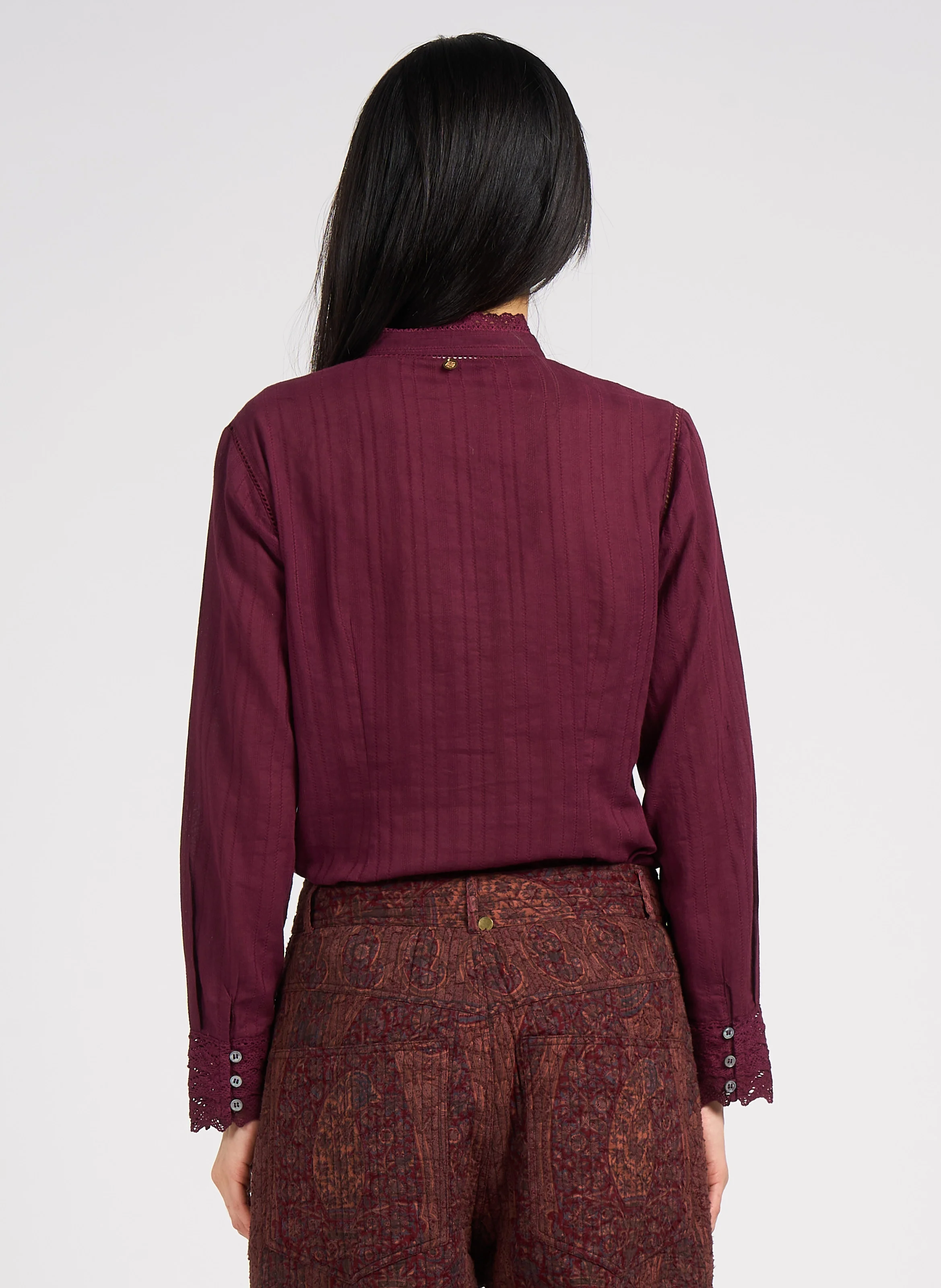 KISS - Top ajusté col rond brodé en coton | Rouge