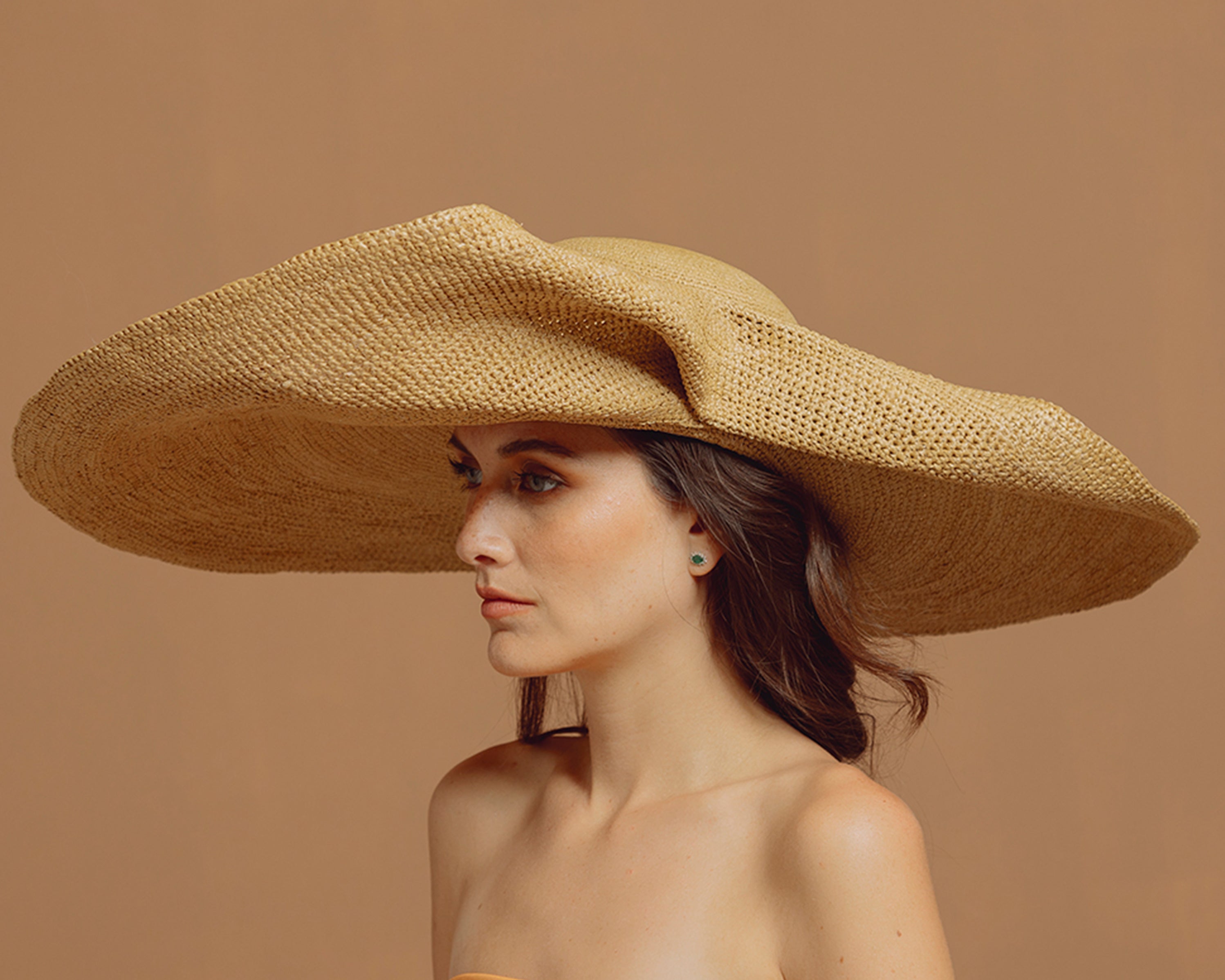 Chapeau glamour au crochet