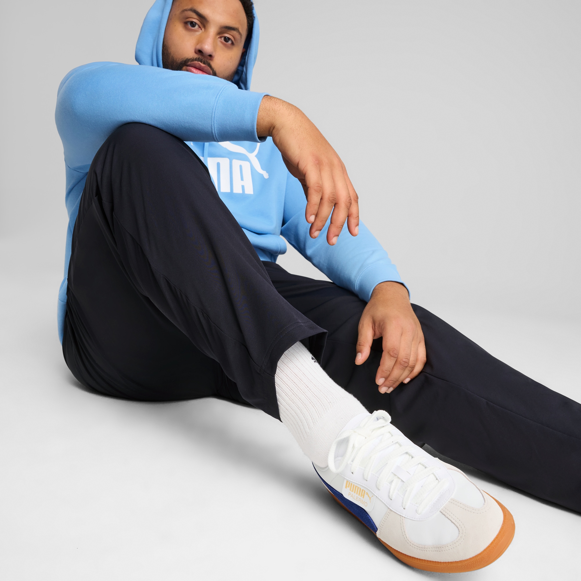 PUMA Trainingshose »ESS WOVEN PANTS OP«  mit DryCELL Technologie, atmungsaktiv, mit Eingrifftaschen