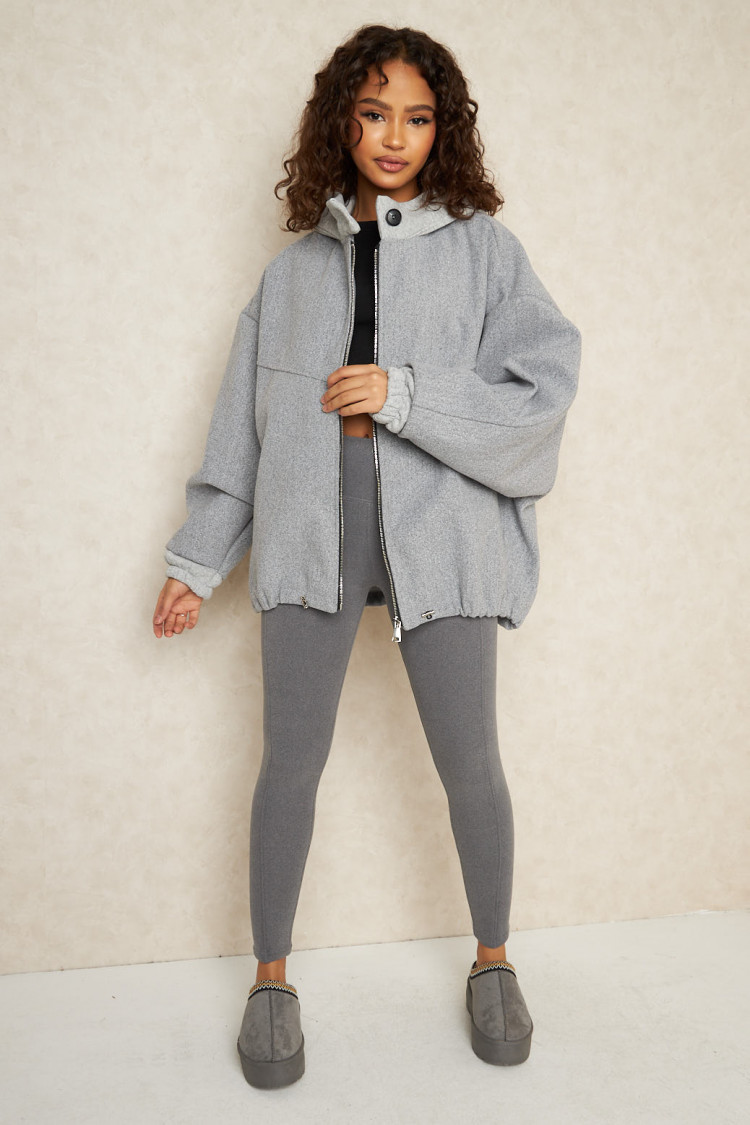 Veste à capuche grise